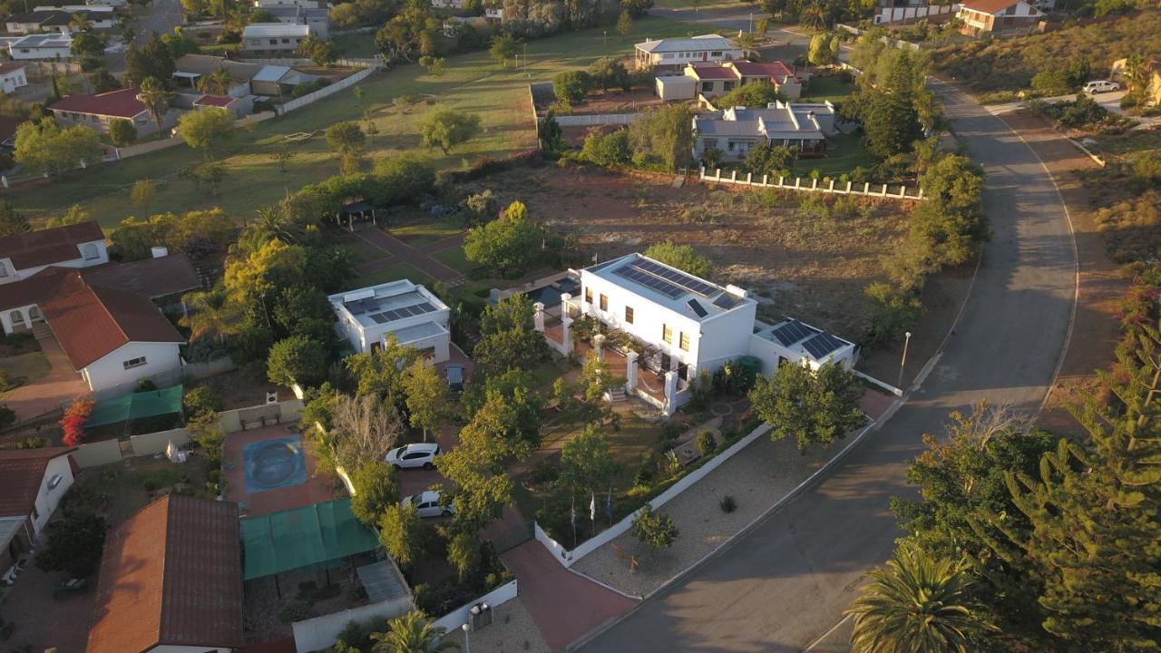 Christofphs Bed and Breakfast Bonnievale Exteriör bild